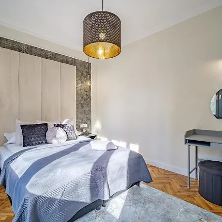 Apartman Golden Black Burgasz