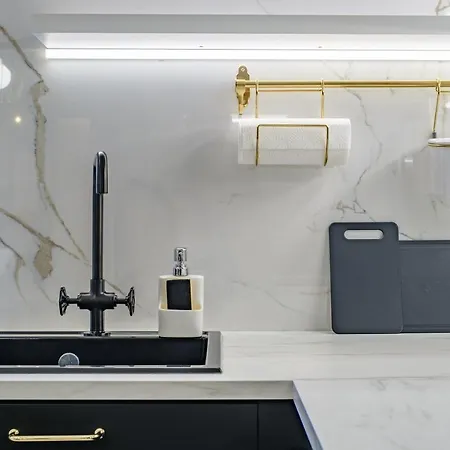 Golden Black Apartman Burgasz