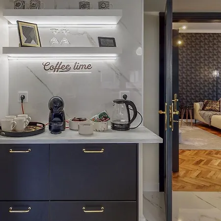 Golden Black Apartman Burgasz